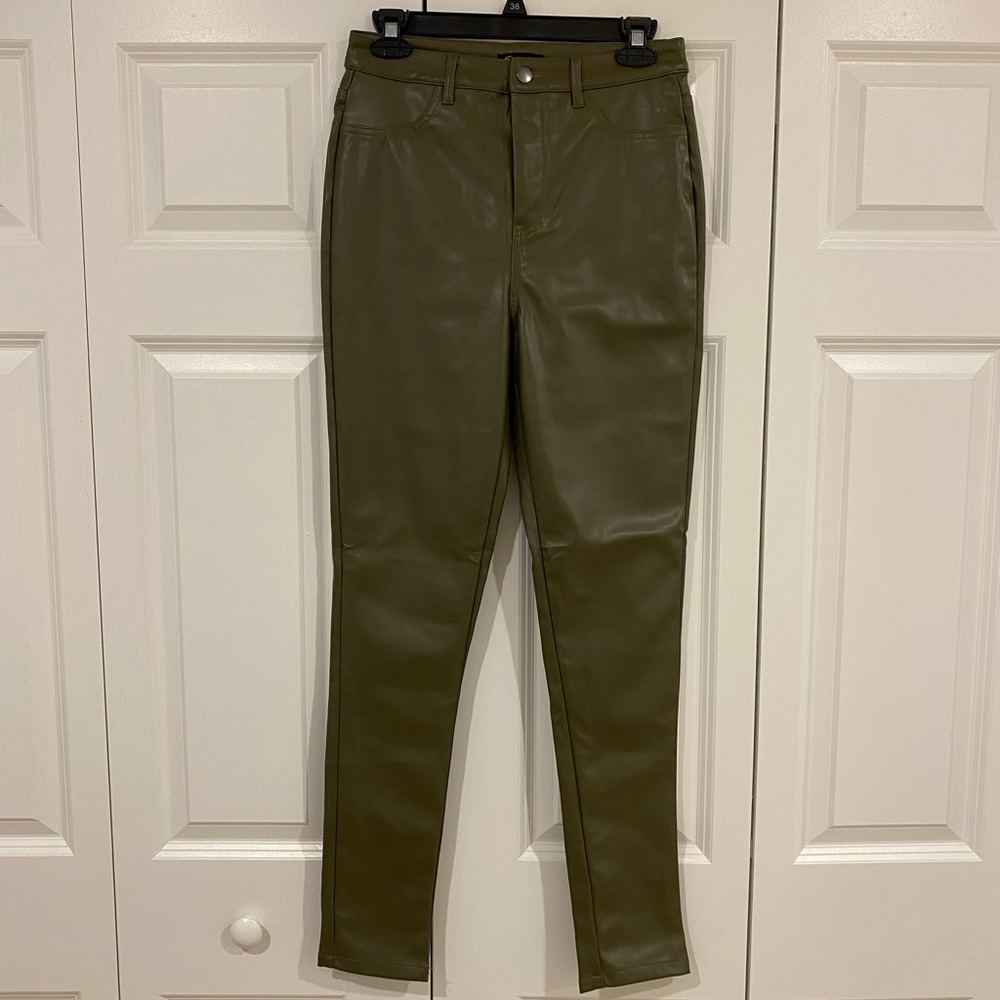 Green faux leather pants size M